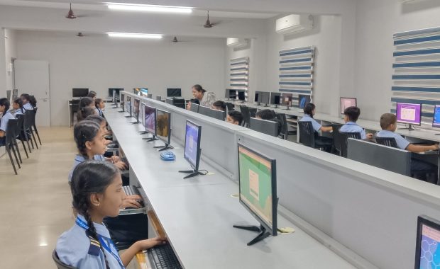 filter: 0; fileterIntensity: 0.0; filterMask: 0; captureOrientation: 0;
brp_mask:0;
brp_del_th:null;
brp_del_sen:null;
delta:null;
module: photo;hw-remosaic: false;touch: (-1.0, -1.0);sceneMode: 2;cct_value: 0;AI_Scene: (-1, -1);aec_lux: 0.0;aec_lux_index: 0;albedo: ;confidence: ;motionLevel: -1;weatherinfo: null;temperature: 40;